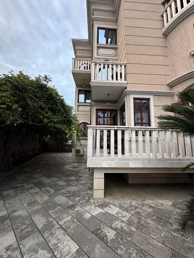 Beatrix Lux Hotel Budva Extérieur photo