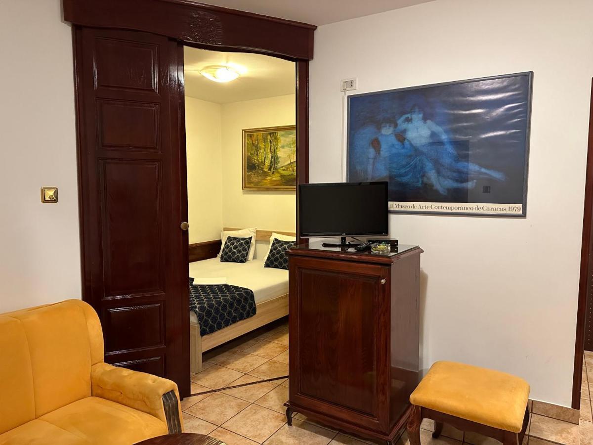 Beatrix Lux Hotel Budva Extérieur photo