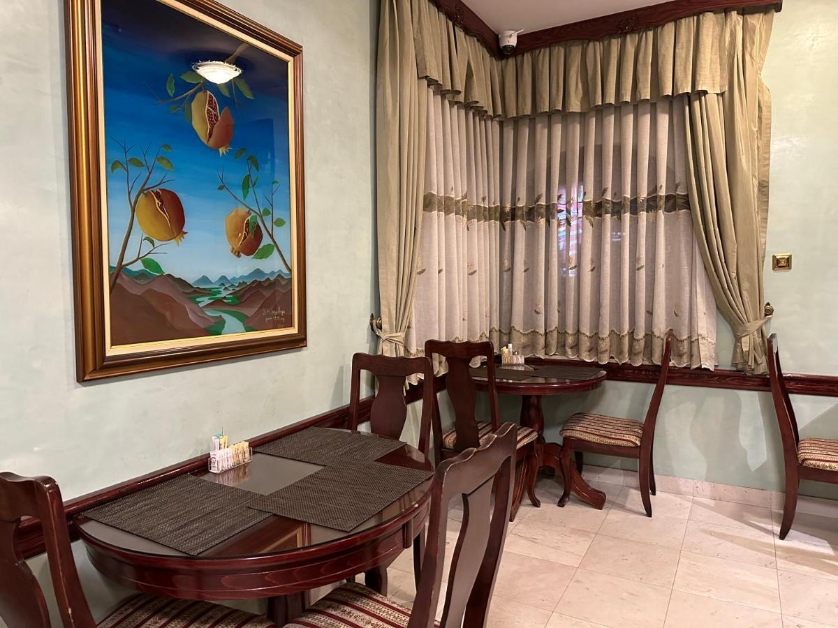 Beatrix Lux Hotel Budva Extérieur photo