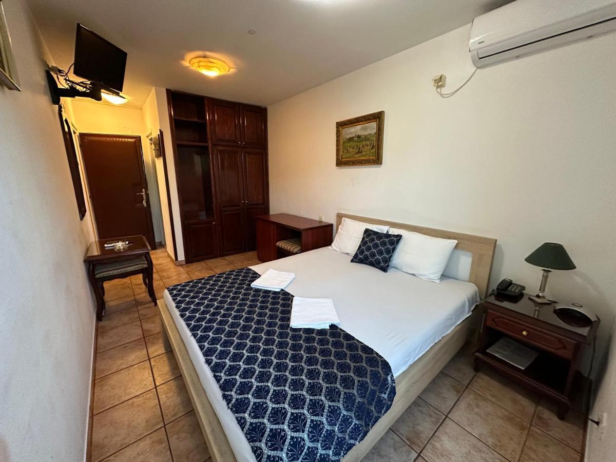 Beatrix Lux Hotel Budva Extérieur photo