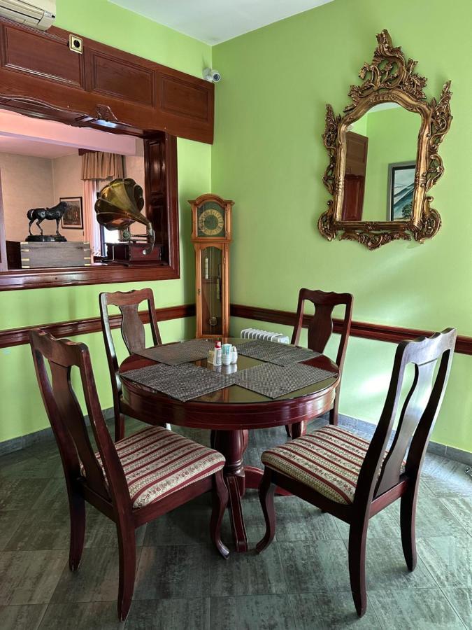 Beatrix Lux Hotel Budva Extérieur photo