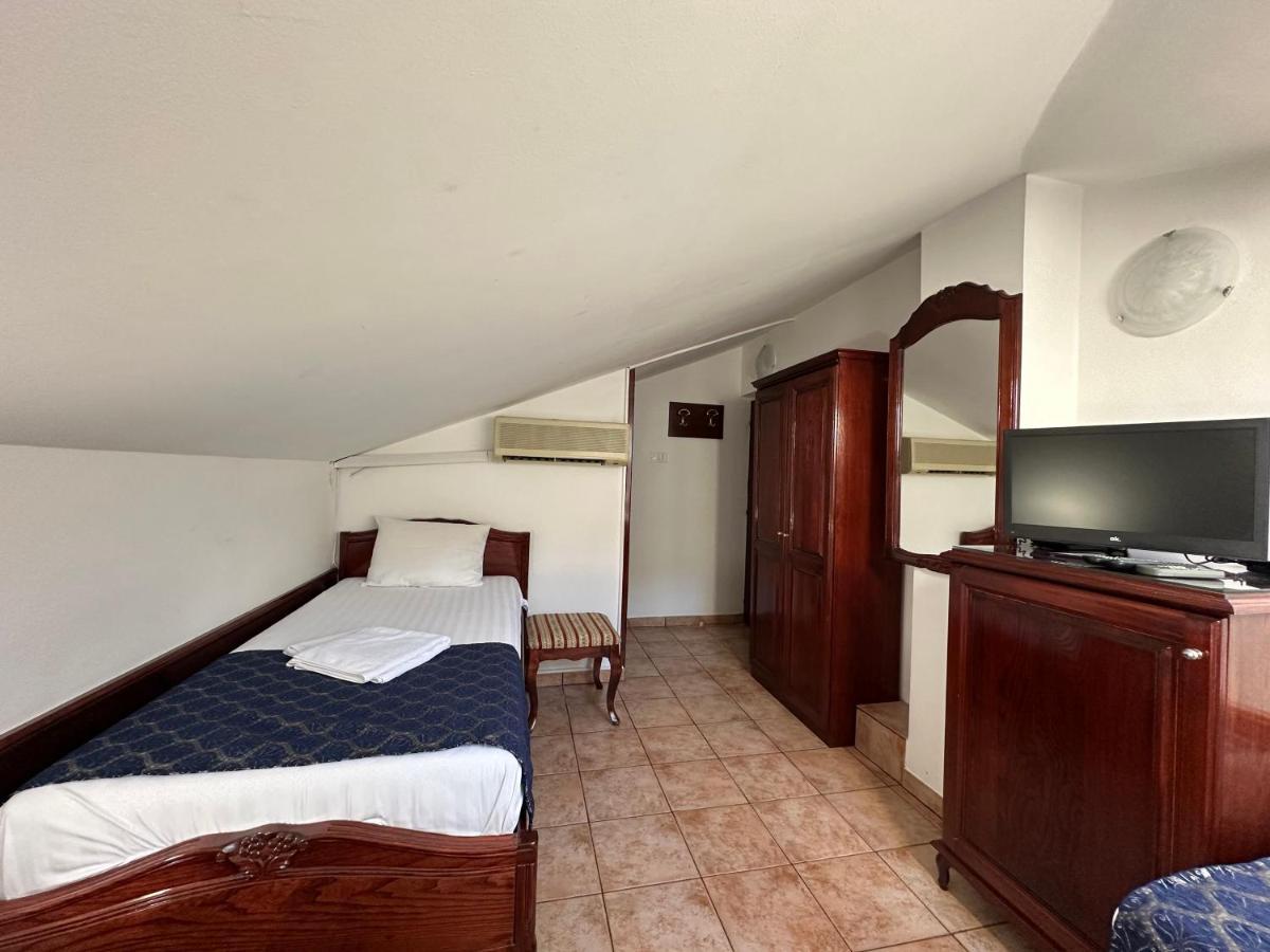 Beatrix Lux Hotel Budva Extérieur photo