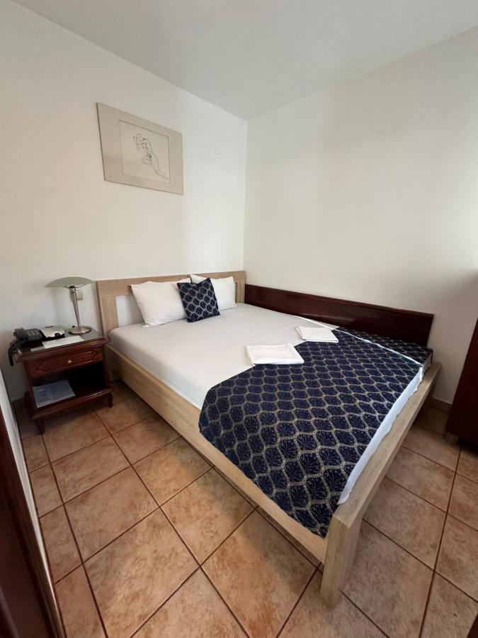 Beatrix Lux Hotel Budva Extérieur photo