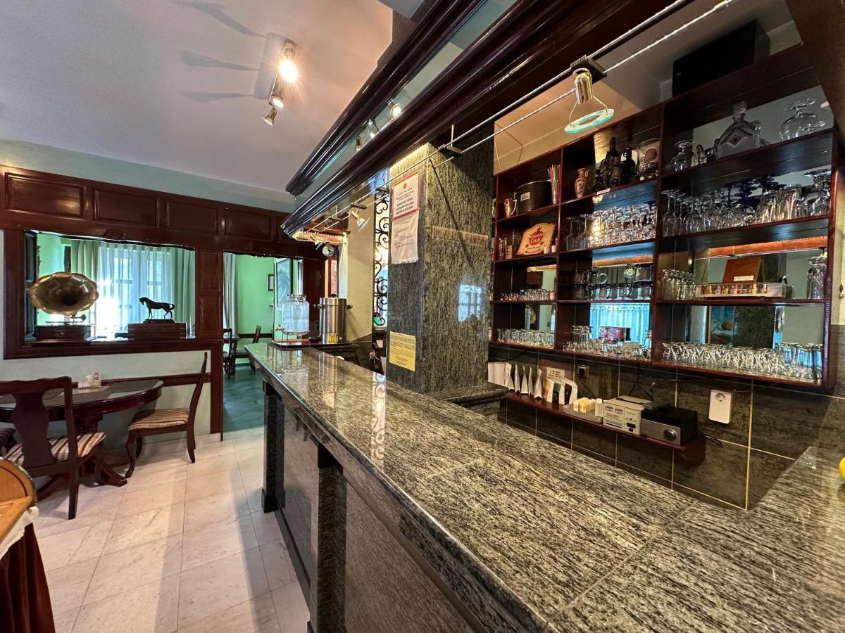Beatrix Lux Hotel Budva Extérieur photo